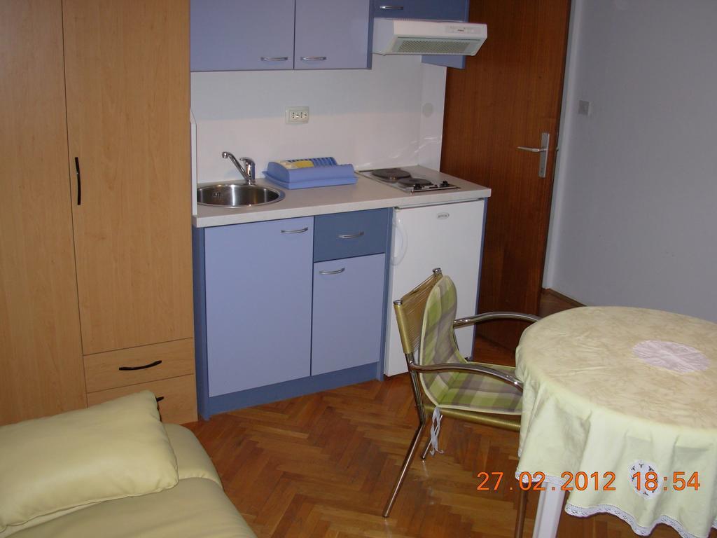 Apartment Karmen Trogir Kamer foto