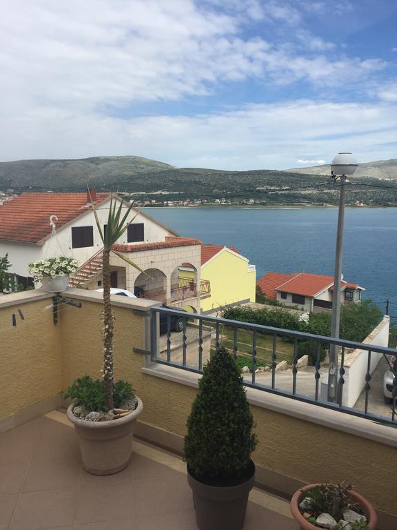 Apartment Karmen Trogir Buitenkant foto