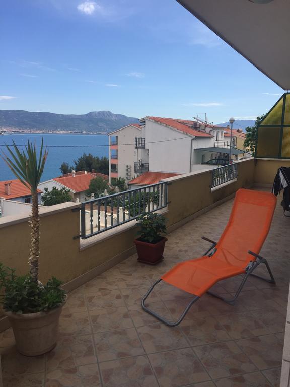 Apartment Karmen Trogir Buitenkant foto
